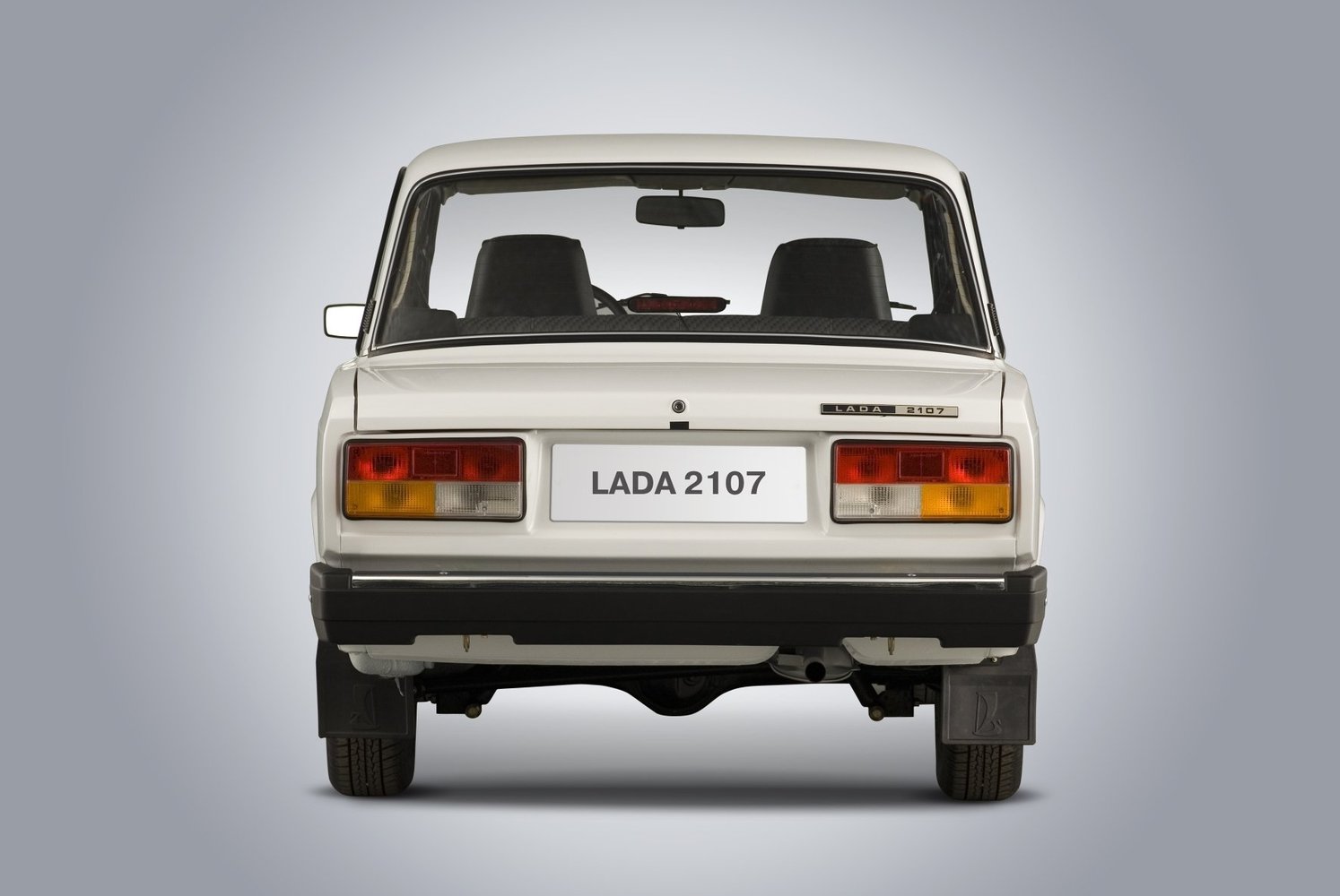 седан ВАЗ (Lada) 2107 1982 - 2013г выпуска модификация 1.3 MT (135 л.с.)