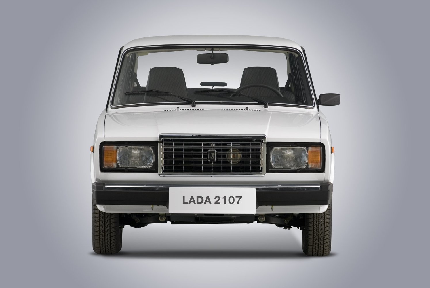 седан ВАЗ (Lada) 2107 1982 - 2013г выпуска модификация 1.3 MT (135 л.с.)