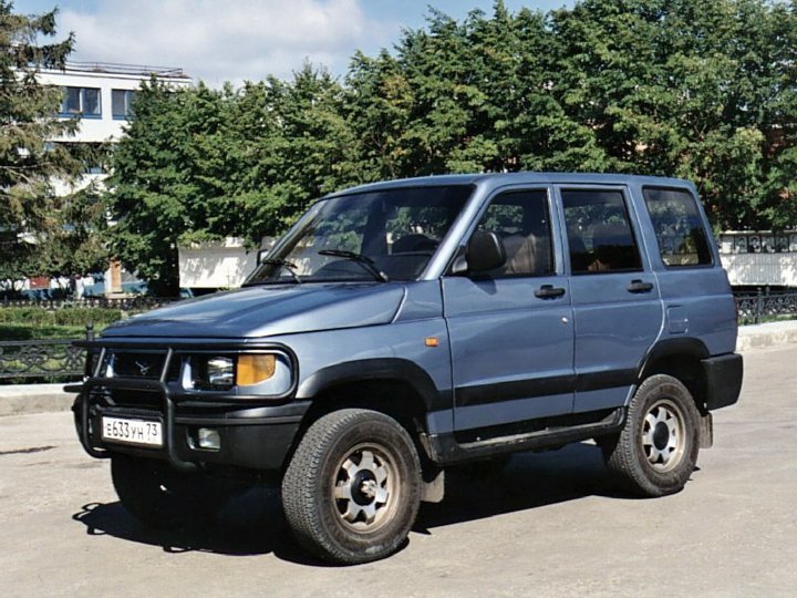 внедорожник 3160 УАЗ 3160 1997 - 2004г выпуска модификация 2.9 MT (98 л.с.) 4×4