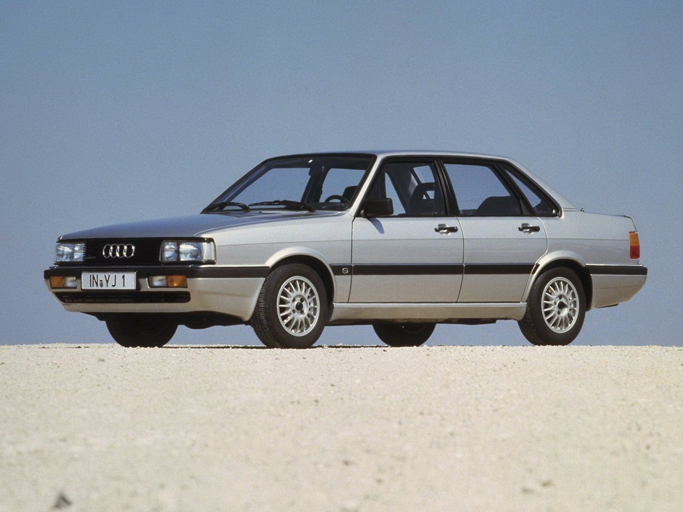 Audi 90 1984 - 1986