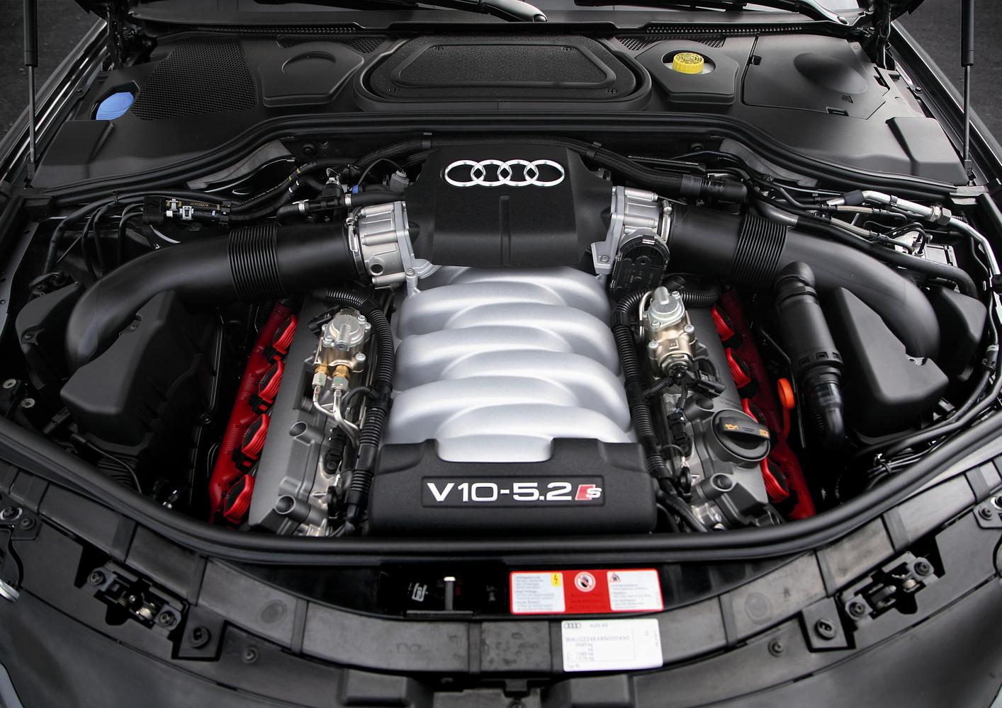 Мотор Audi s8 v10