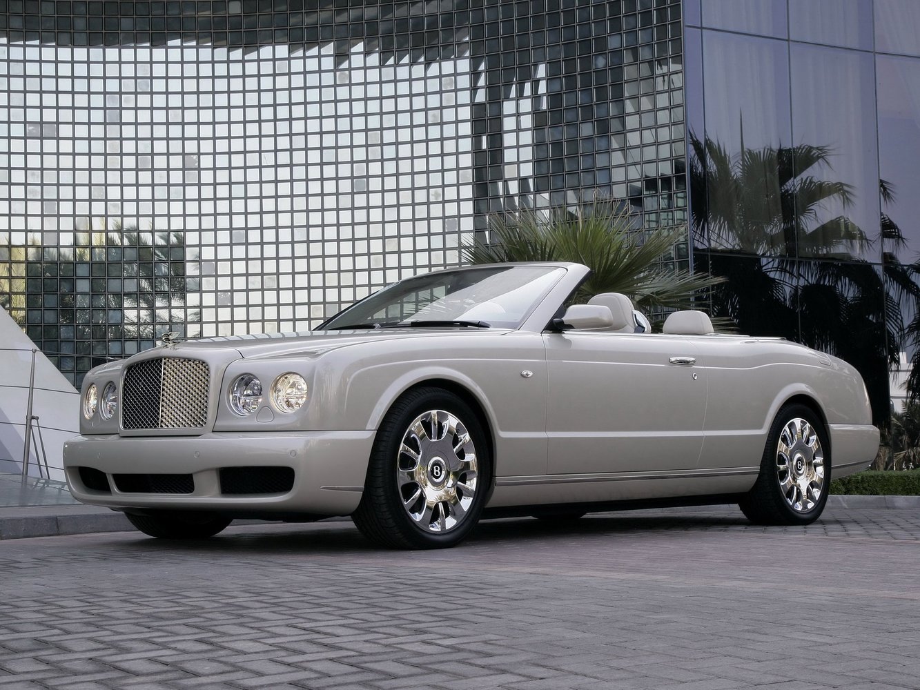 Bentley Azure 2005 - 2016