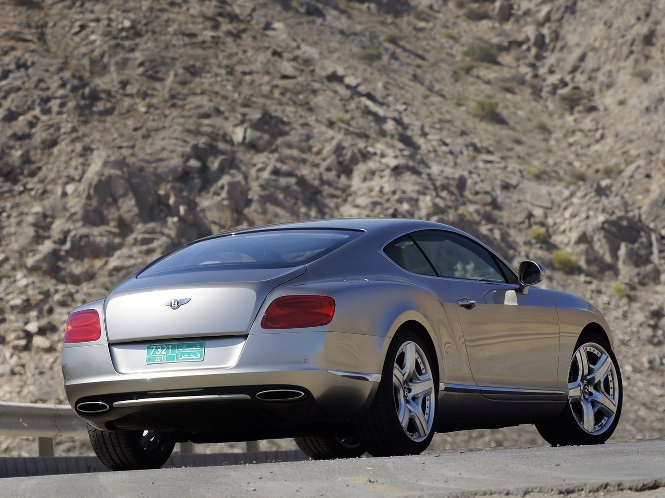 купе Bentley Continental GT 2011 - 2015г выпуска модификация 4.0 AT (507 л.с.) 4×4