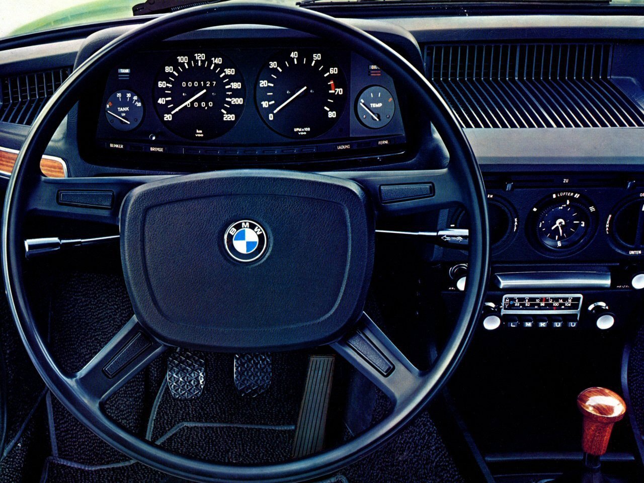 седан BMW 5er 1972 - 1976г выпуска модификация 1.8 MT (102 л.с.)
