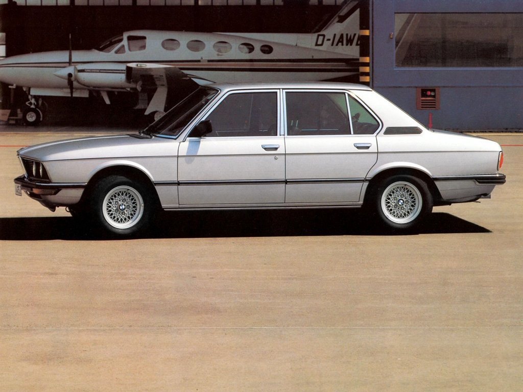 седан BMW 5er 1972 - 1976г выпуска модификация 1.8 MT (102 л.с.)