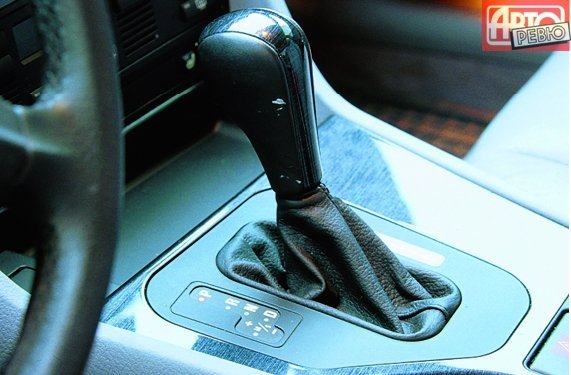 седан BMW 5er 1995 - 2000г выпуска модификация 2.0 AT (150 л.с.)