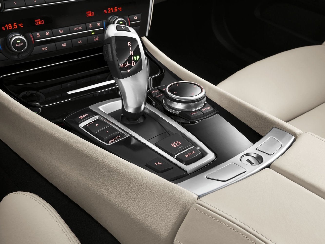 хэтчбек 5 дв. Gran Turismo BMW 5er 2013 - 2016г выпуска модификация 2.0 AT (184 л.с.)