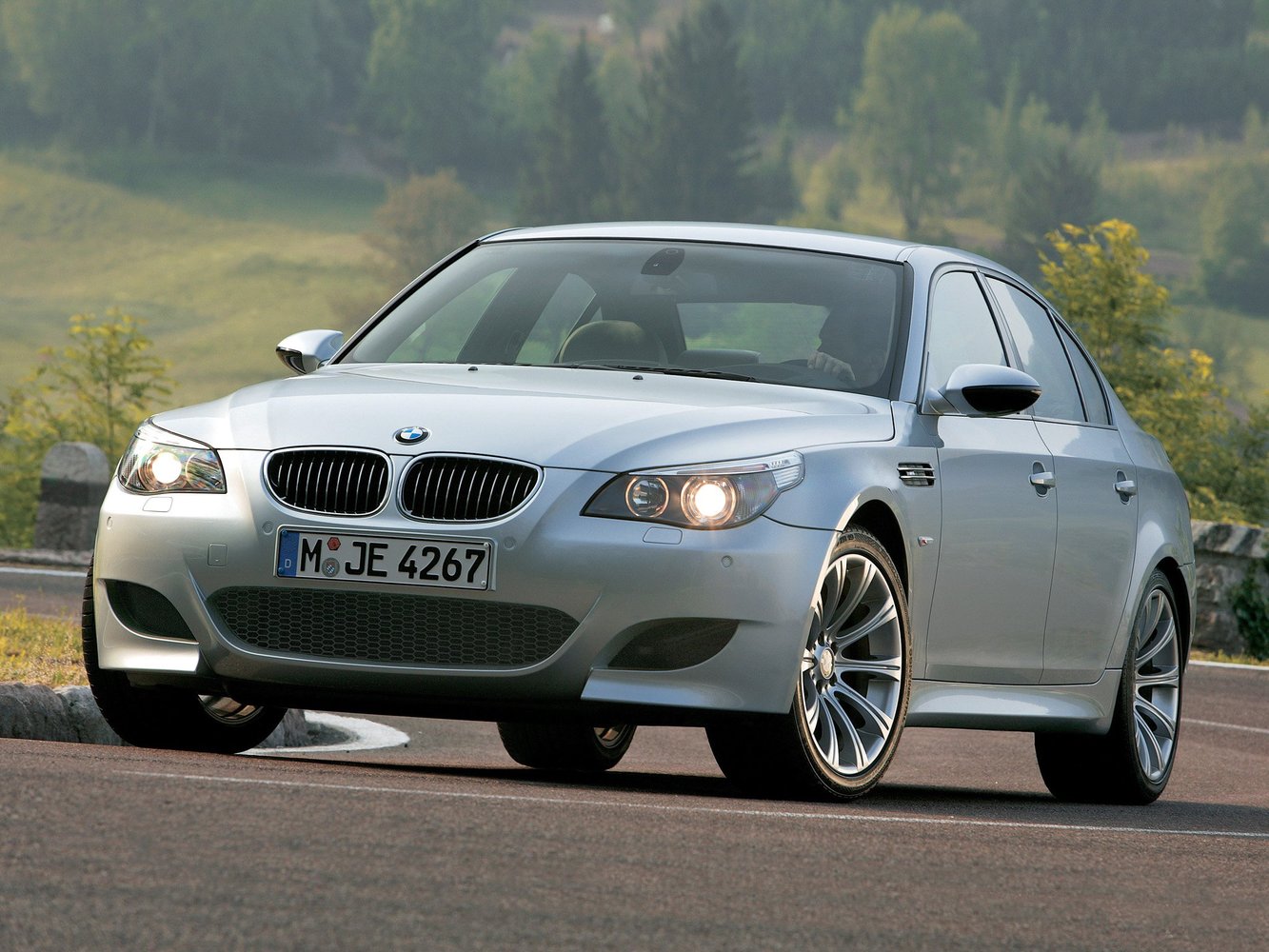 BMW M5 2004 - 2010