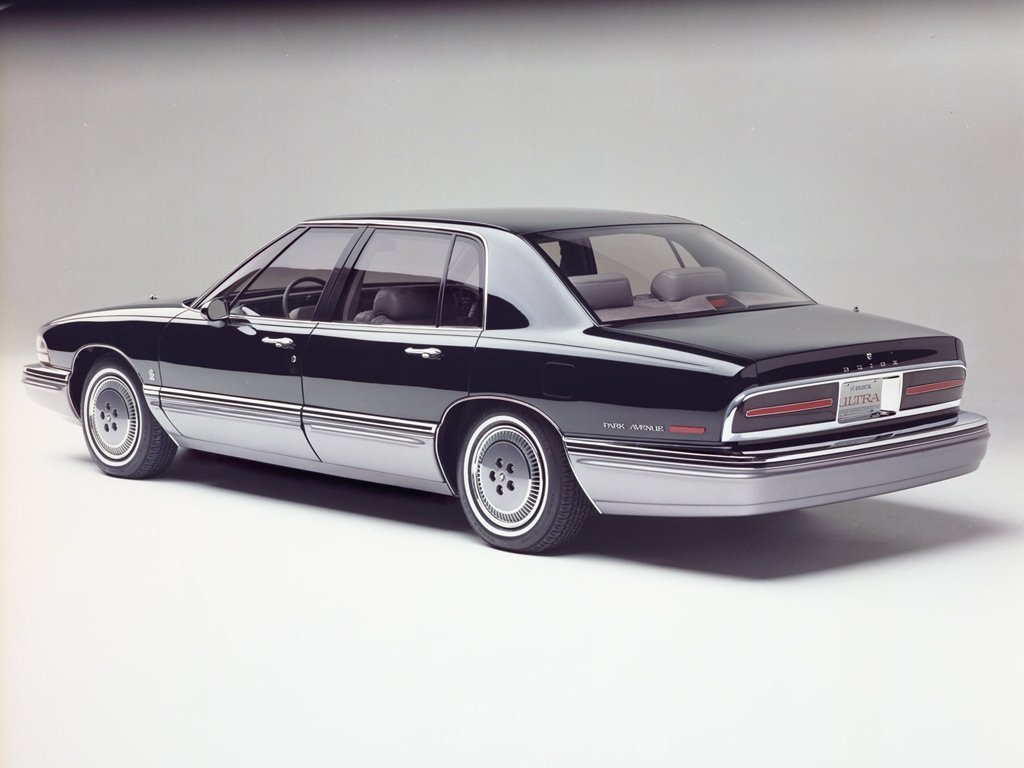 седан Buick Park Avenue 1991 - 1996г выпуска модификация 3.8 AT (175 л.с.)