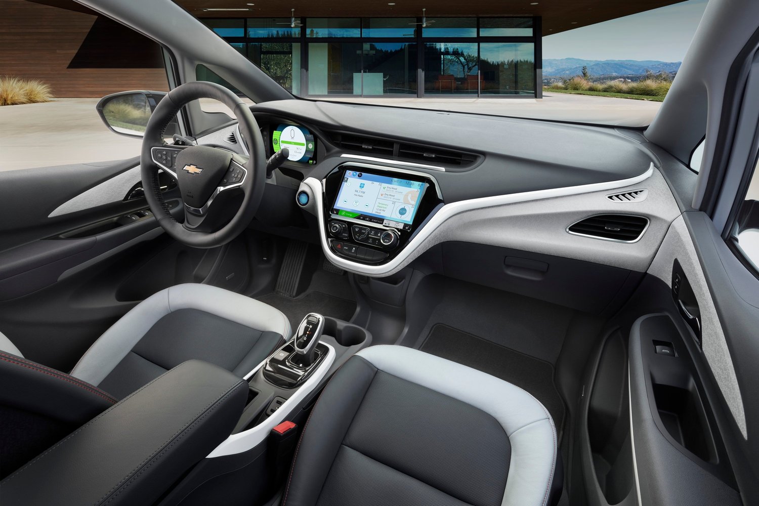 хэтчбек 5 дв. Chevrolet Bolt 2016г выпуска модификация Комплектация