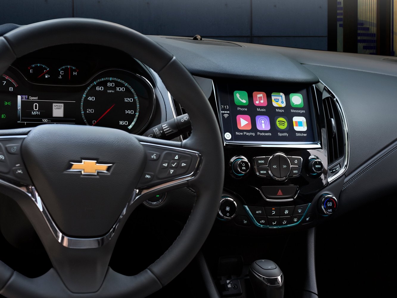 седан Chevrolet Cruze 2015 - 2016г выпуска модификация 1.4 AT (153 л.с.)