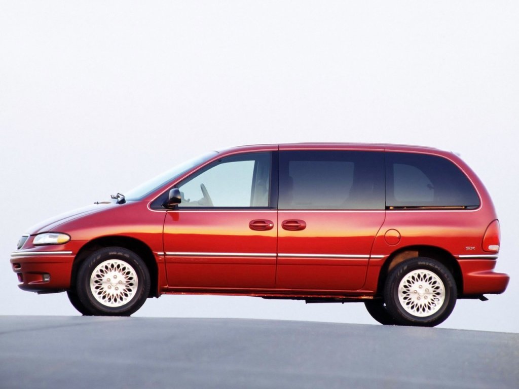 минивэн Chrysler Town & Country 1995 - 2001г выпуска модификация 3.3 AT (158 л.с.)