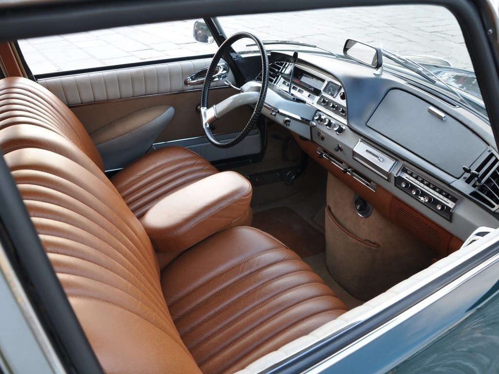 седан Citroen DS 1963 - 1968г выпуска модификация 1.9 MT (83 л.с.)