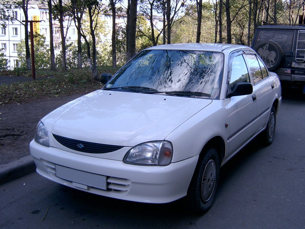 Daihatsu Charade 1996 - 2000