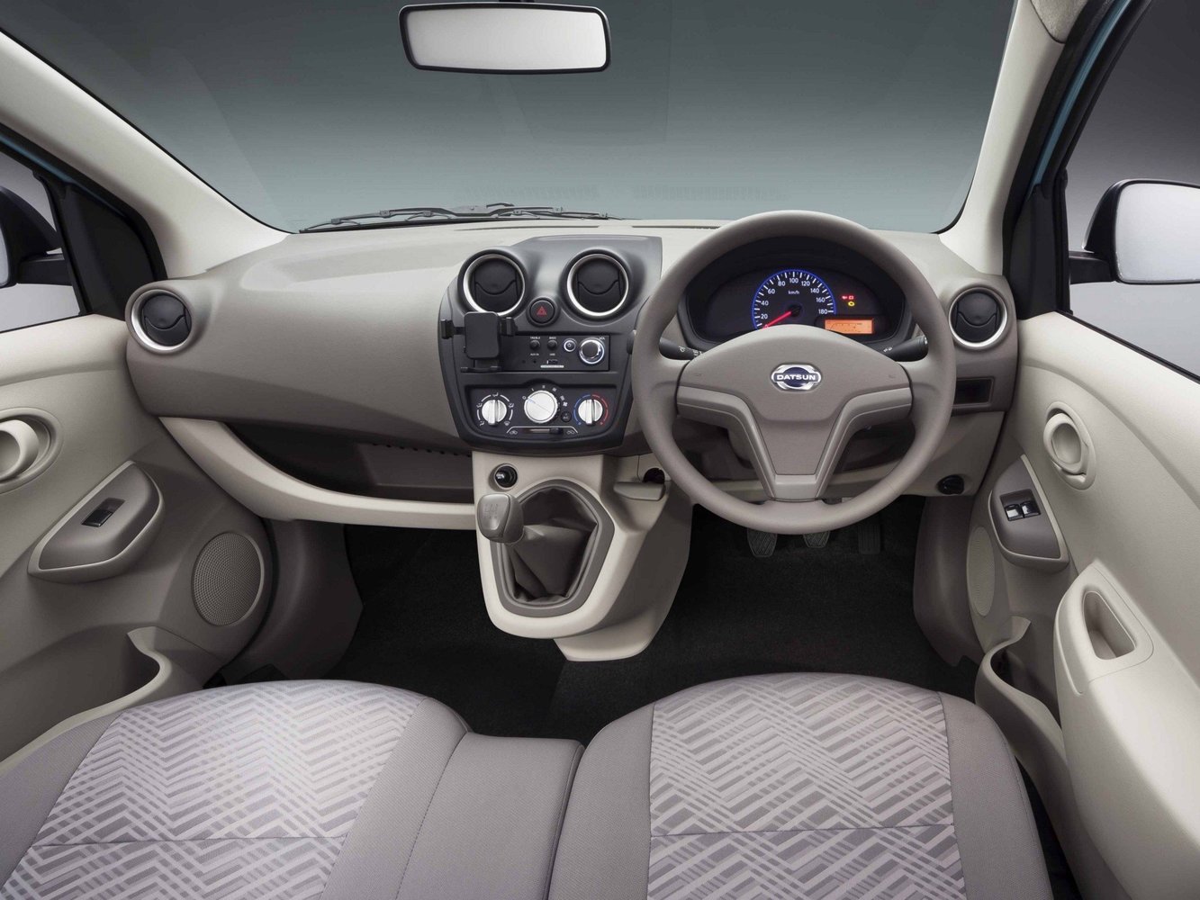 хэтчбек 5 дв. Datsun GO 2014 - 2016г выпуска модификация 1.2 MT (69 л.с.)