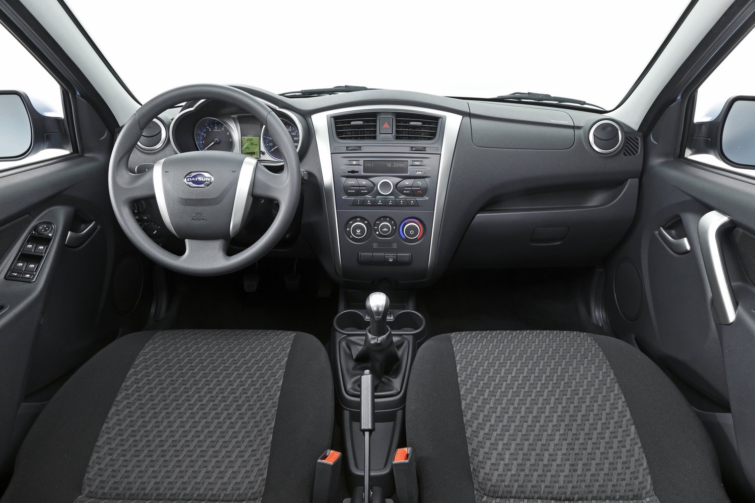 седан Datsun on-DO 2014 - 2016г выпуска модификация Access 1.6 MT (82 л.с.)