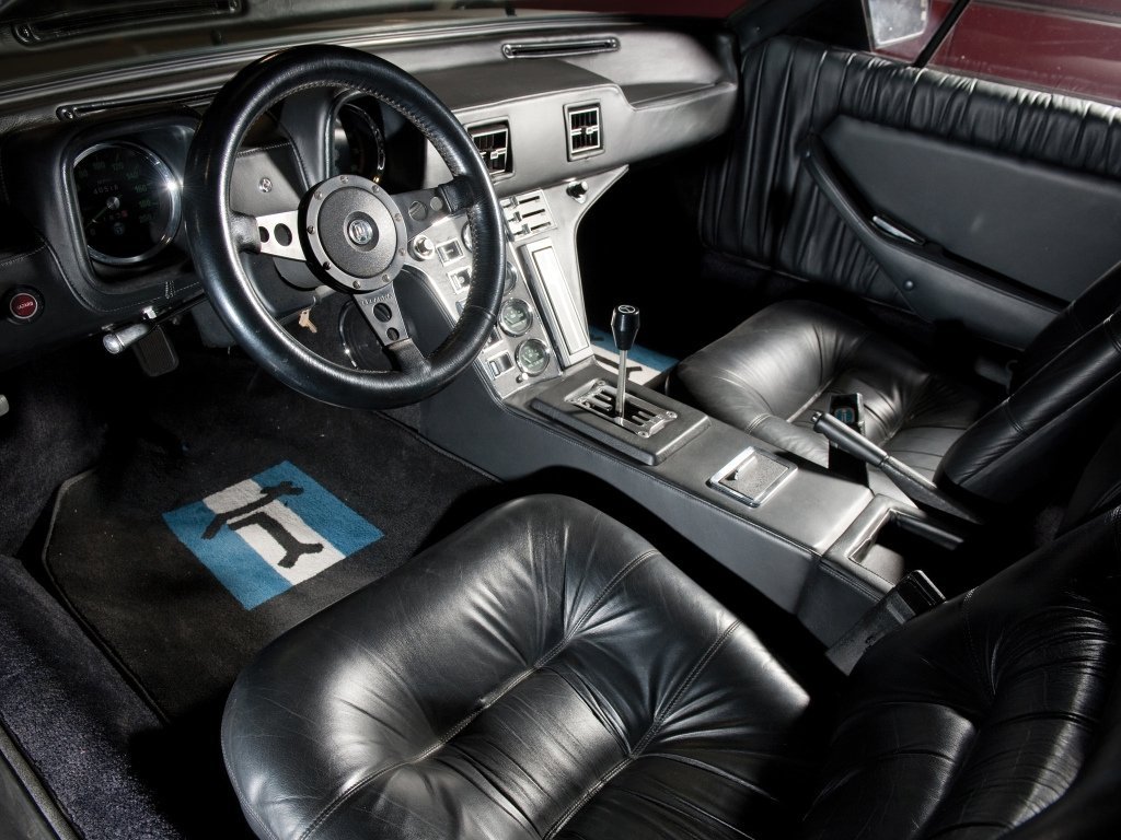 купе De Tomaso Pantera 1970 - 1991г выпуска модификация 5.8 MT (330 л.с.)