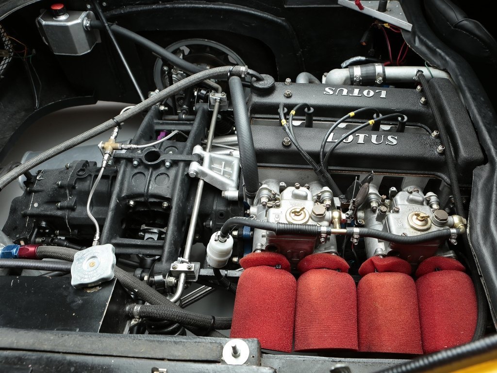 купе De Tomaso Vallelunga 1964 - 1968г выпуска модификация 1.6 MT (104 л.с.)