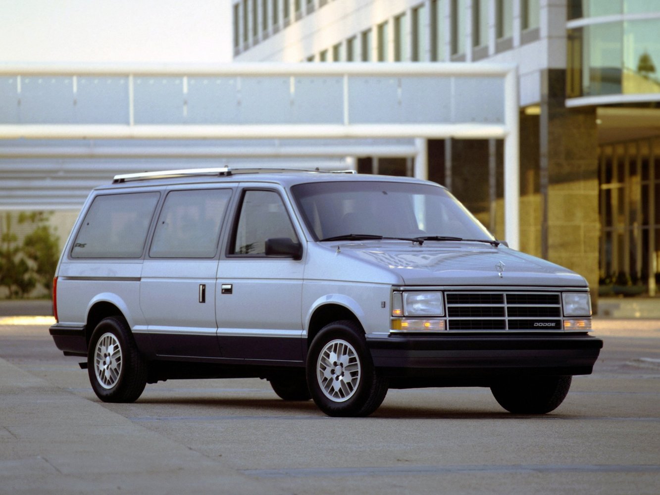 Dodge Caravan 1984 - 1990
