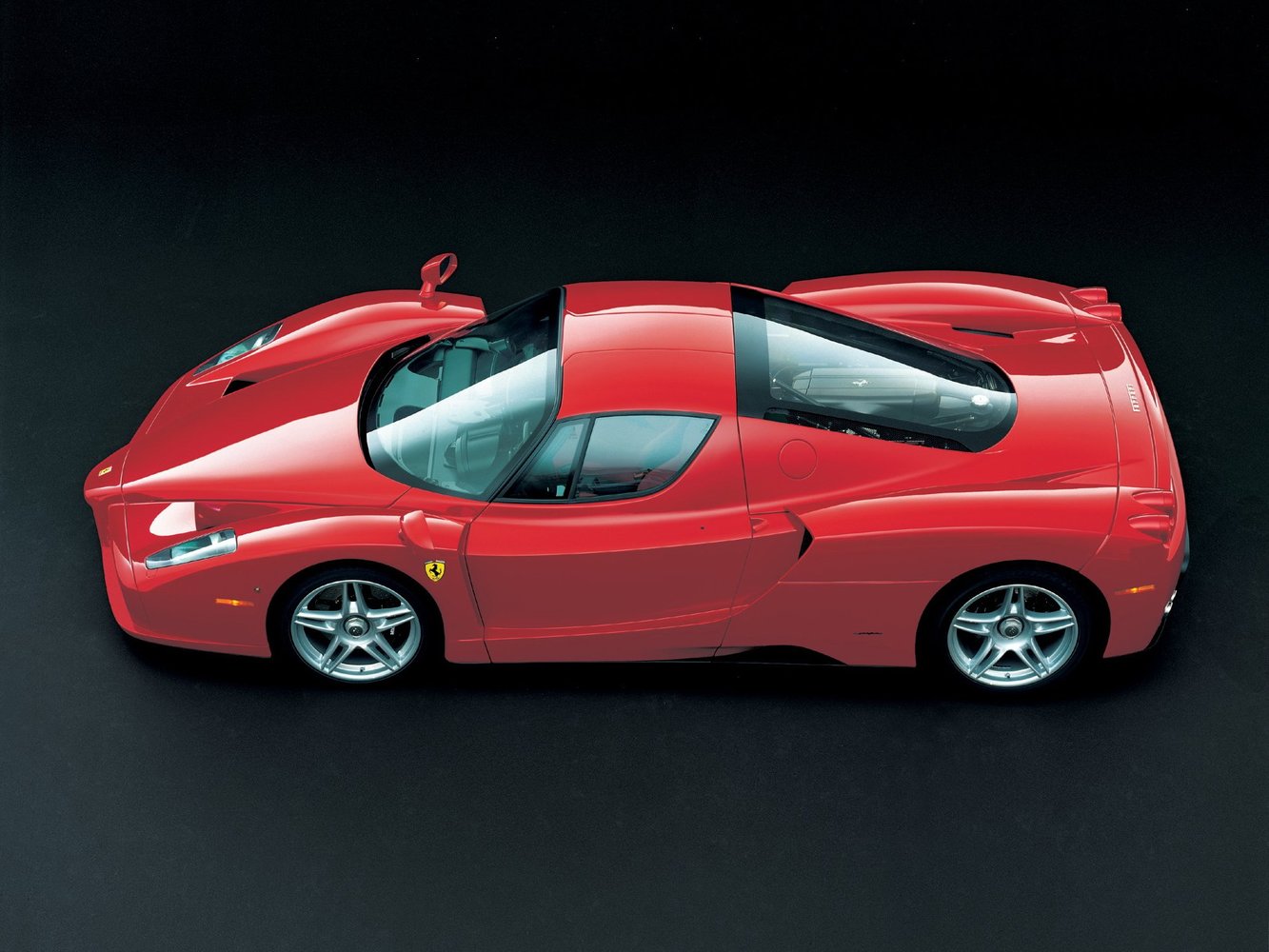 купе Ferrari Enzo 2002 - 2004г выпуска модификация 6.0 MT (660 л.с.)