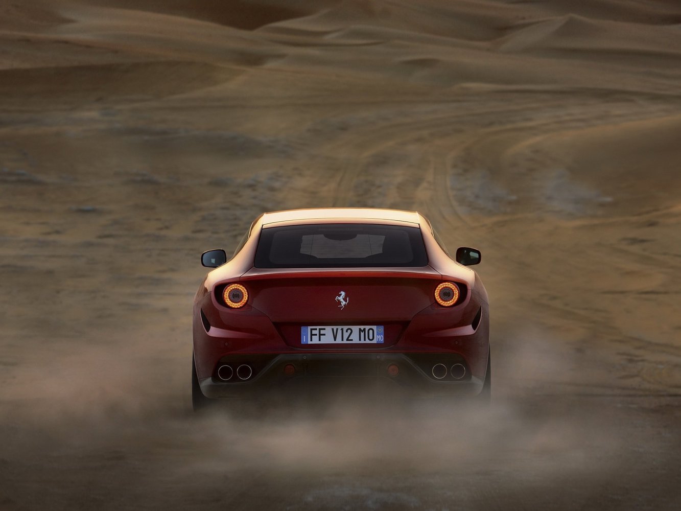хэтчбек 3 дв. Ferrari FF 2011 - 2016г выпуска модификация FF 6.3 AMT (660 л.с.) 4×4