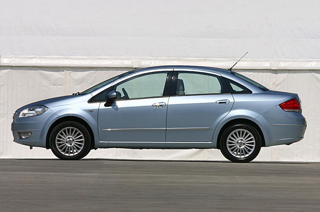 седан Fiat Linea 2006 - 2012г выпуска модификация 1.2 MT (90 л.с.)