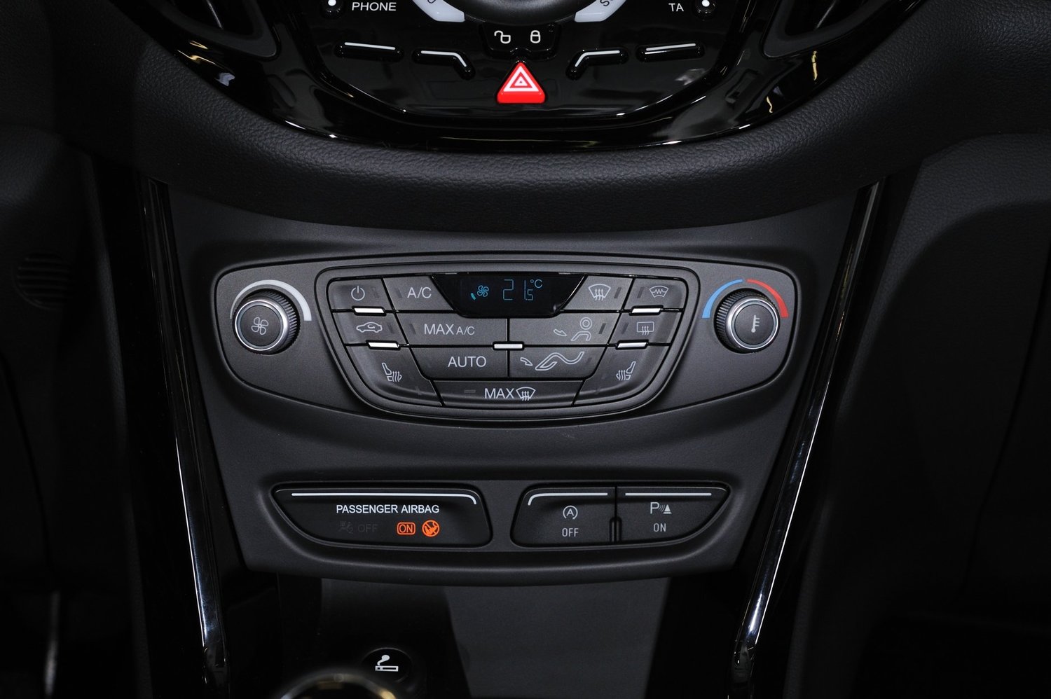 минивэн Ford B-MAX 2012 - 2016г выпуска модификация 1.0 MT (100 л.с.)