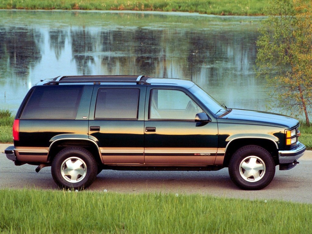 внедорожник 5 дв. GMC Yukon 1992 - 1999г выпуска модификация 5.7 AT (258 л.с.)