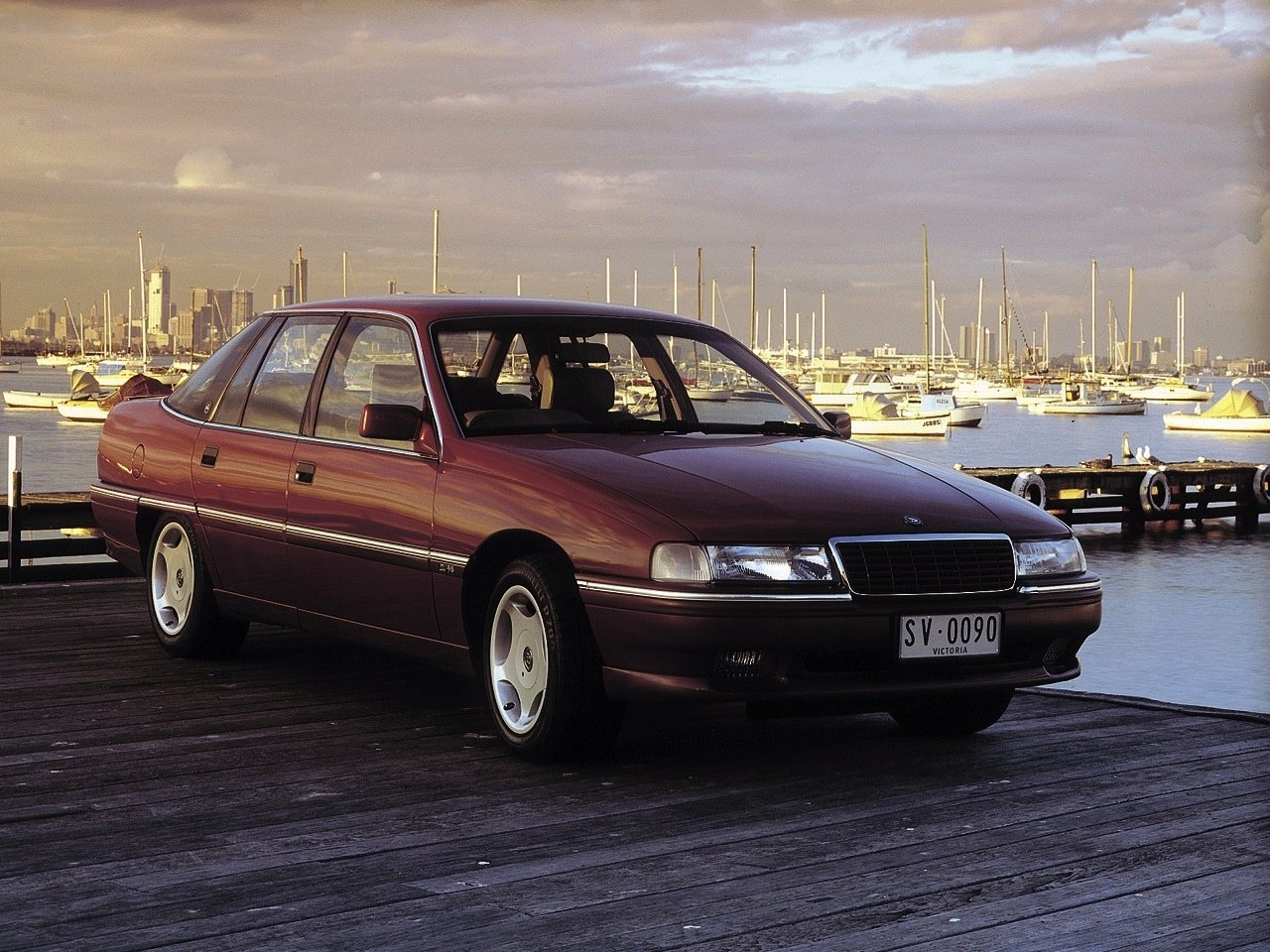 Holden Statesman 1990 - 1998