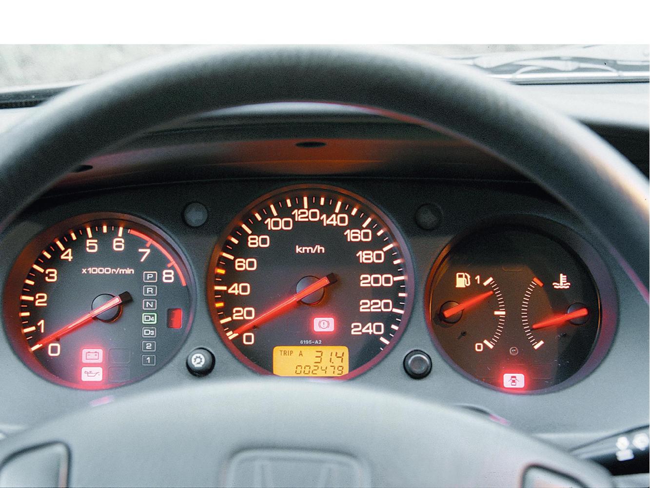 седан Honda Accord 1998 - 2002г выпуска модификация 1.6 MT (115 л.с.)