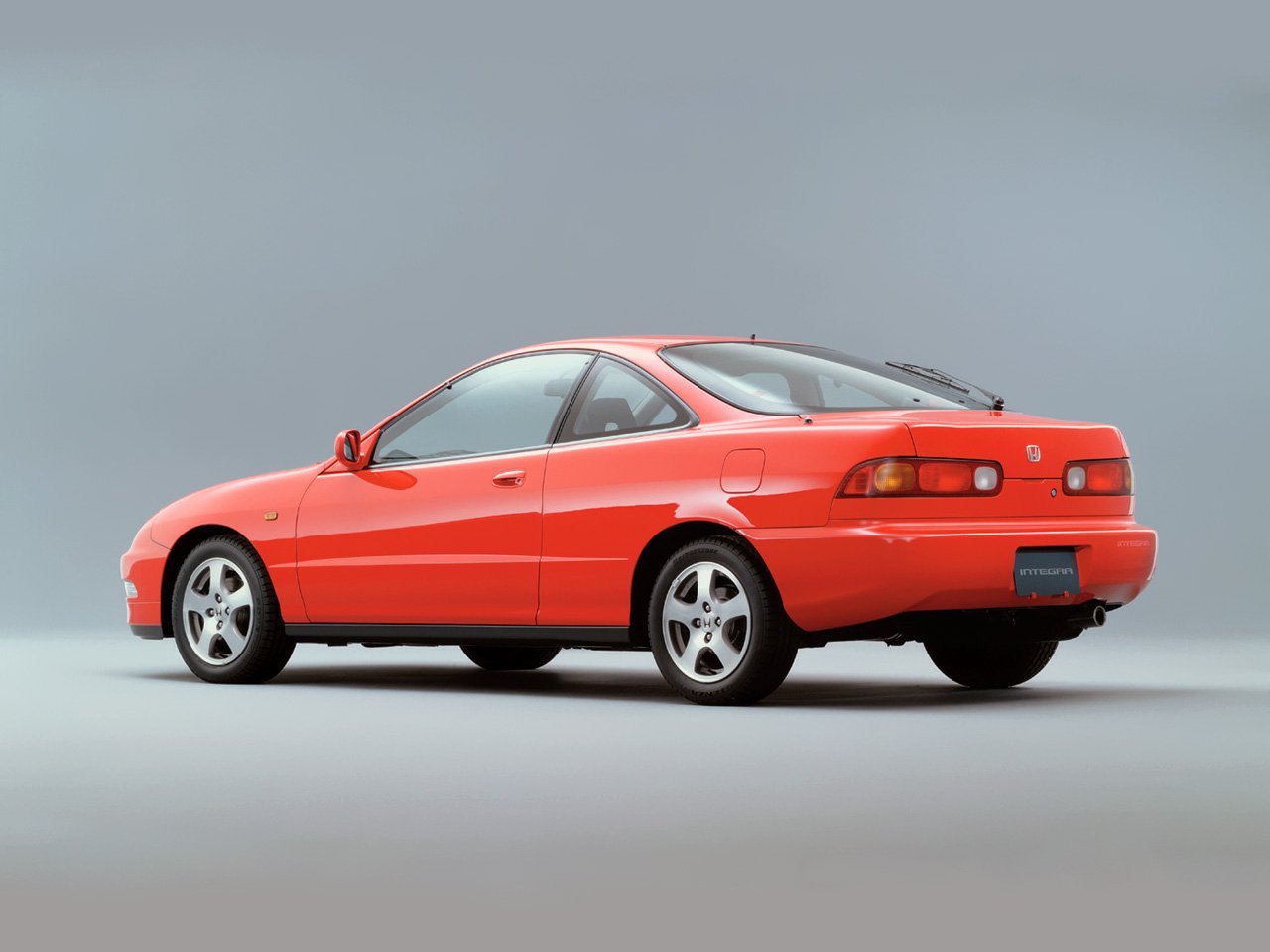 купе Honda Integra 1993 - 1995г выпуска модификация 1.6 AT (105 л.с.)