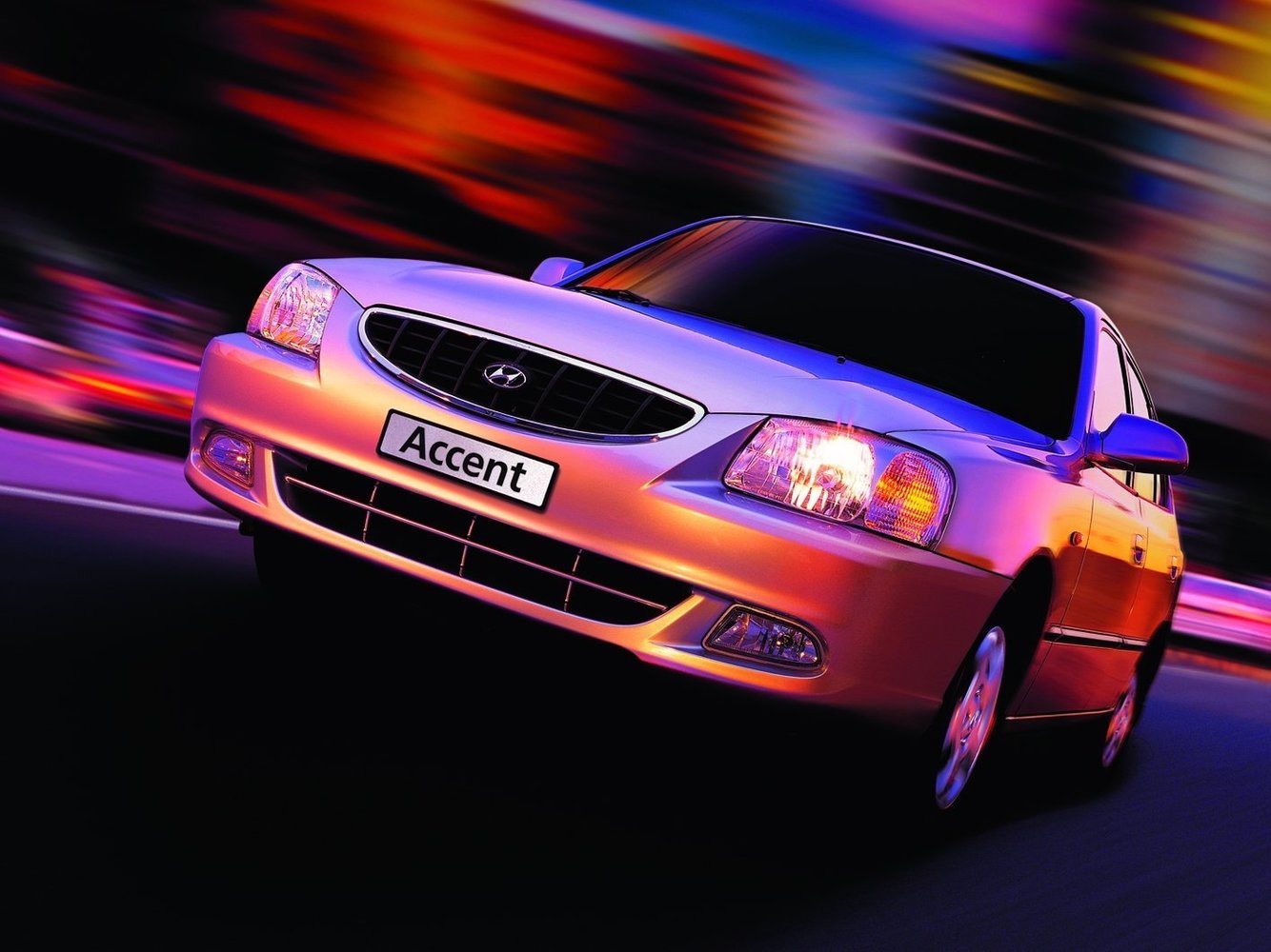 седан Hyundai Accent 2001 - 2012г выпуска модификация 1.5 AT (102 л.с.)