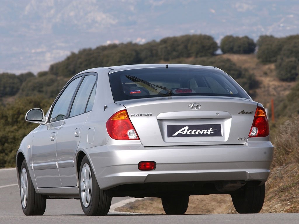 хэтчбек 5 дв. Hyundai Accent 2003 - 2006г выпуска модификация 1.3 AT (75 л.с.)
