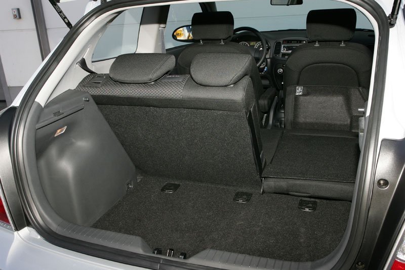 хэтчбек 3 дв. Hyundai Accent 2006 - 2011г выпуска модификация 1.4 AT (97 л.с.)