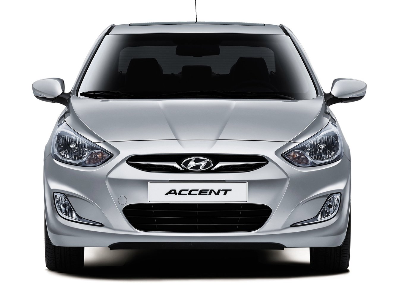седан Hyundai Accent 2010 - 2016г выпуска модификация 1.4 AT (107 л.с.)