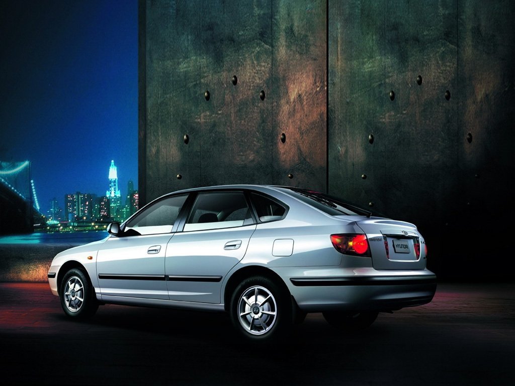 хэтчбек 5 дв. Hyundai Elantra 2000 - 2003г выпуска модификация 1.6 AT (107 л.с.)