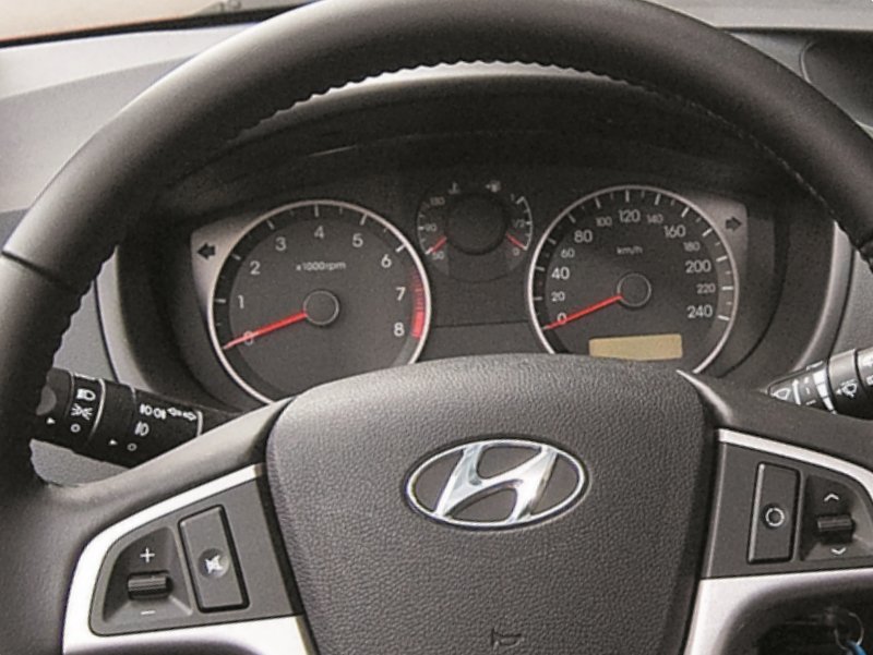 хэтчбек 3 дв. Hyundai i20 2008 - 2012г выпуска модификация 1.2 MT (78 л.с.)