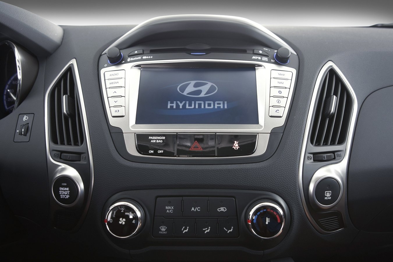 кроссовер Hyundai ix35 2010 - 2013г выпуска модификация 2.0 AT (136 л.с.) 4×4