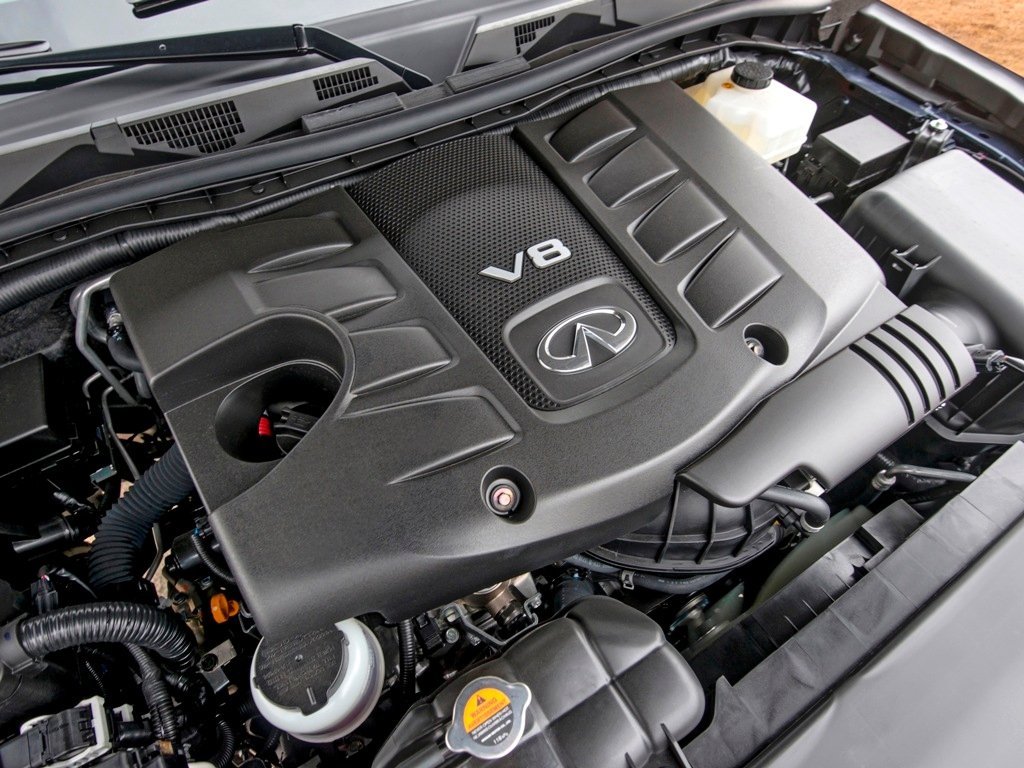 внедорожник Infiniti QX80 2014г выпуска модификация 4WD 5.6 AT (405 л.с.) 4×4