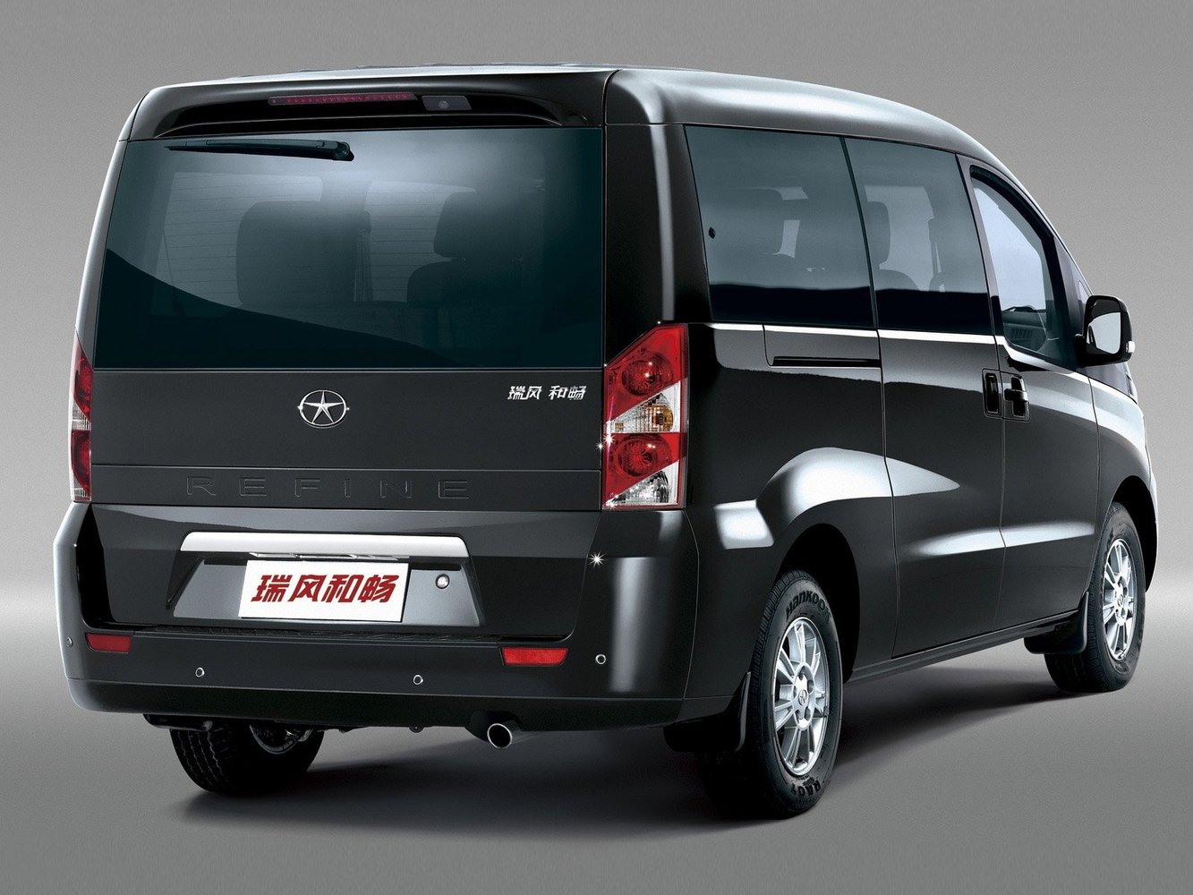 Китайский минивэн jac