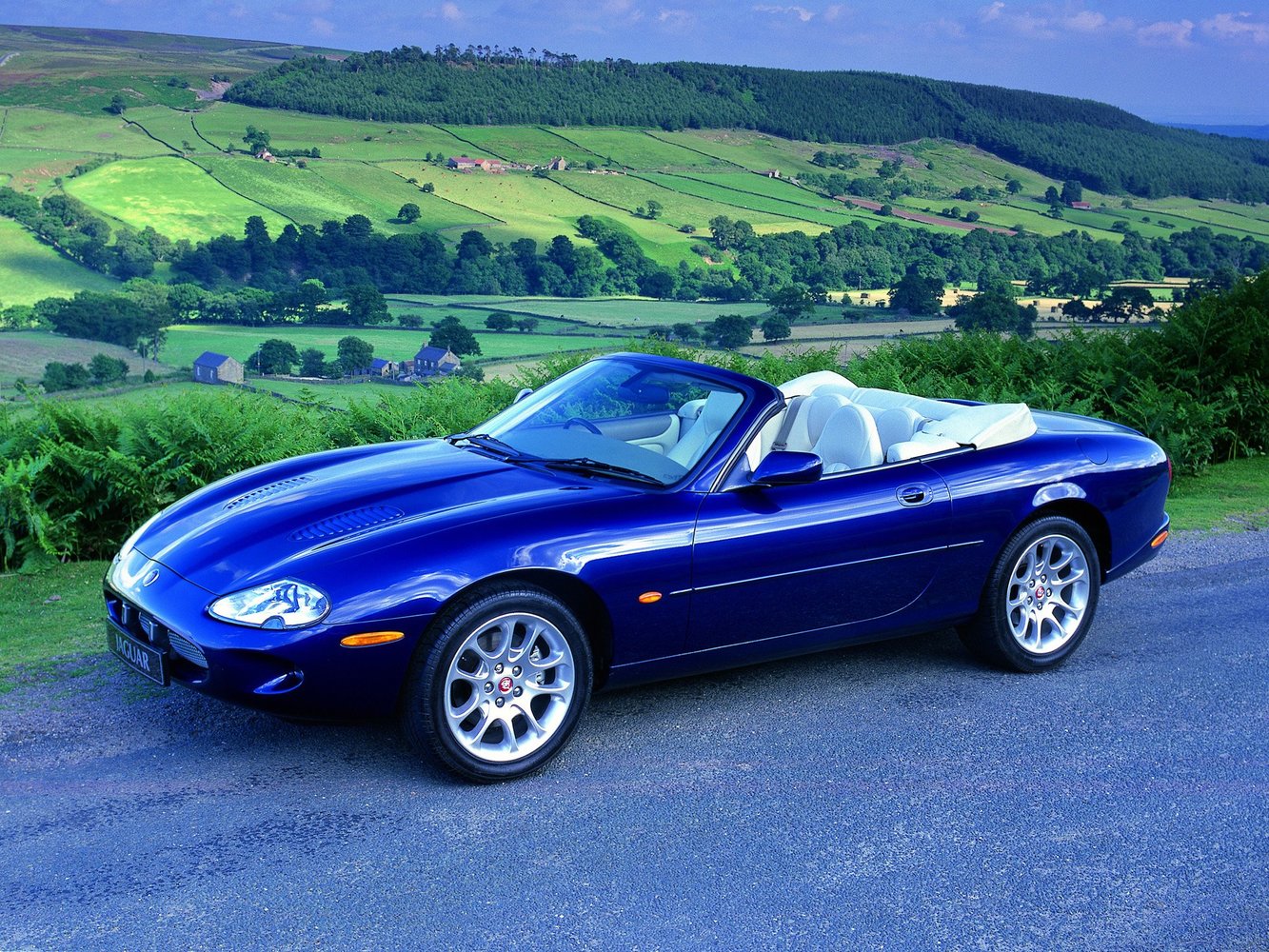 Jaguar XKR Convertible 1998