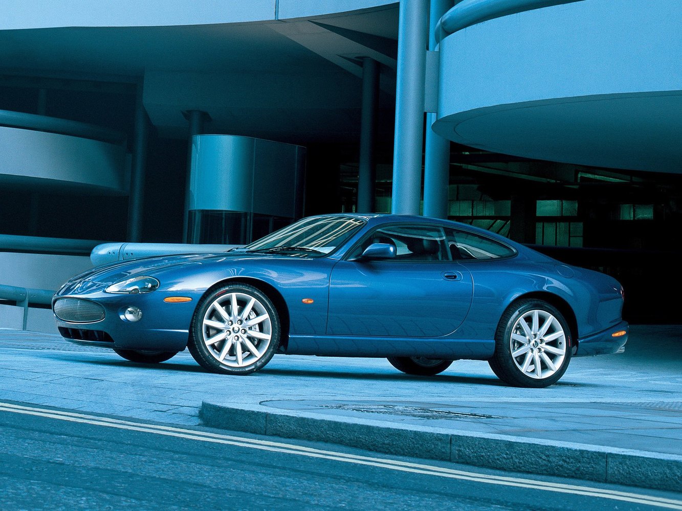Jaguar XKR 2004 - 2006