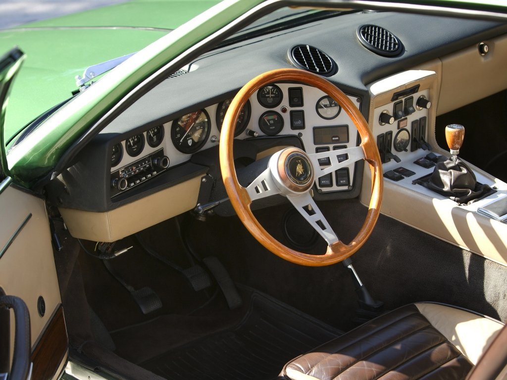 купе Lamborghini Espada 1968 - 1981г выпуска модификация 3.9 AT (350 л.с.)