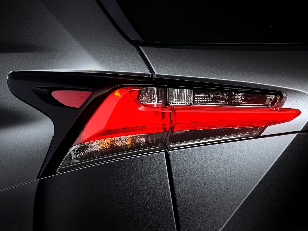 кроссовер Lexus NX 2014 - 2016г выпуска модификация Exclusive 2.5 CVT (155 л.с.) 4×4