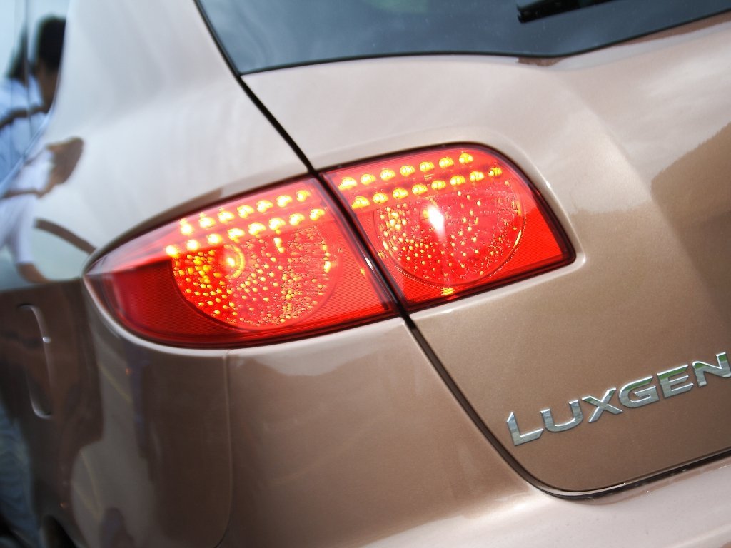кроссовер Luxgen Luxgen7 SUV 2013 - 2016г выпуска модификация Комфорт 2.2 AT (175 л.с.)