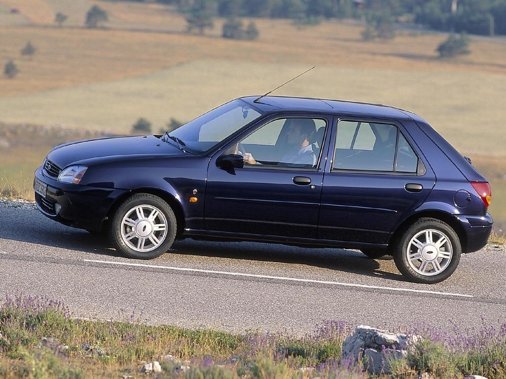 хэтчбек 5 дв. Mazda 121 1996 - 2002г выпуска модификация 1.2 CVT (75 л.с.)