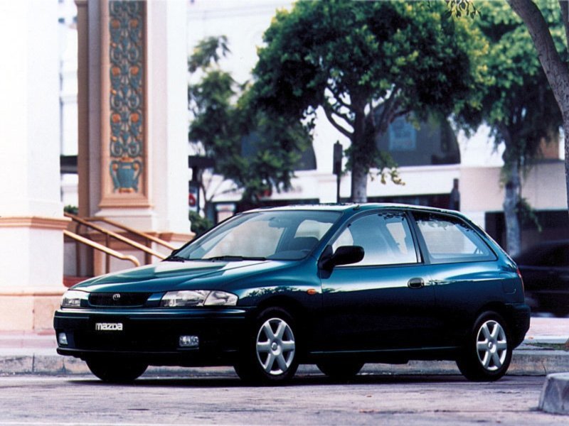 хэтчбек 3 дв. Mazda 323 1994 - 1998г выпуска модификация 1.3 MT (73 л.с.)