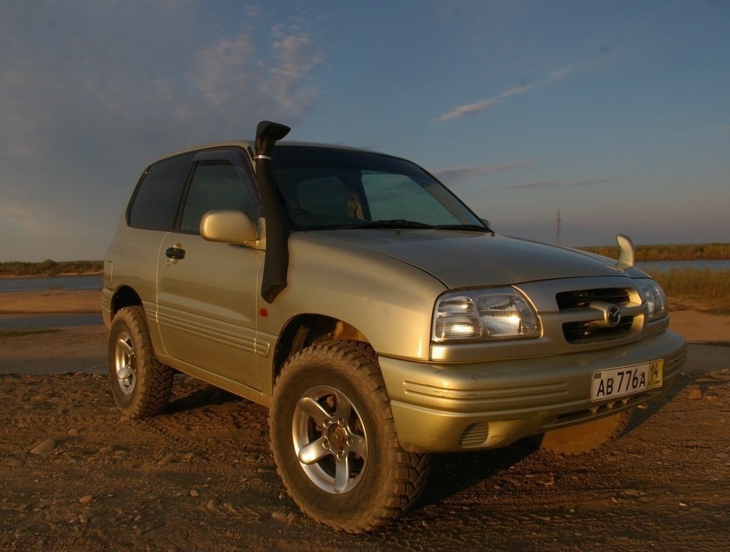 Mazda Proceed Levante 1998 - 2005