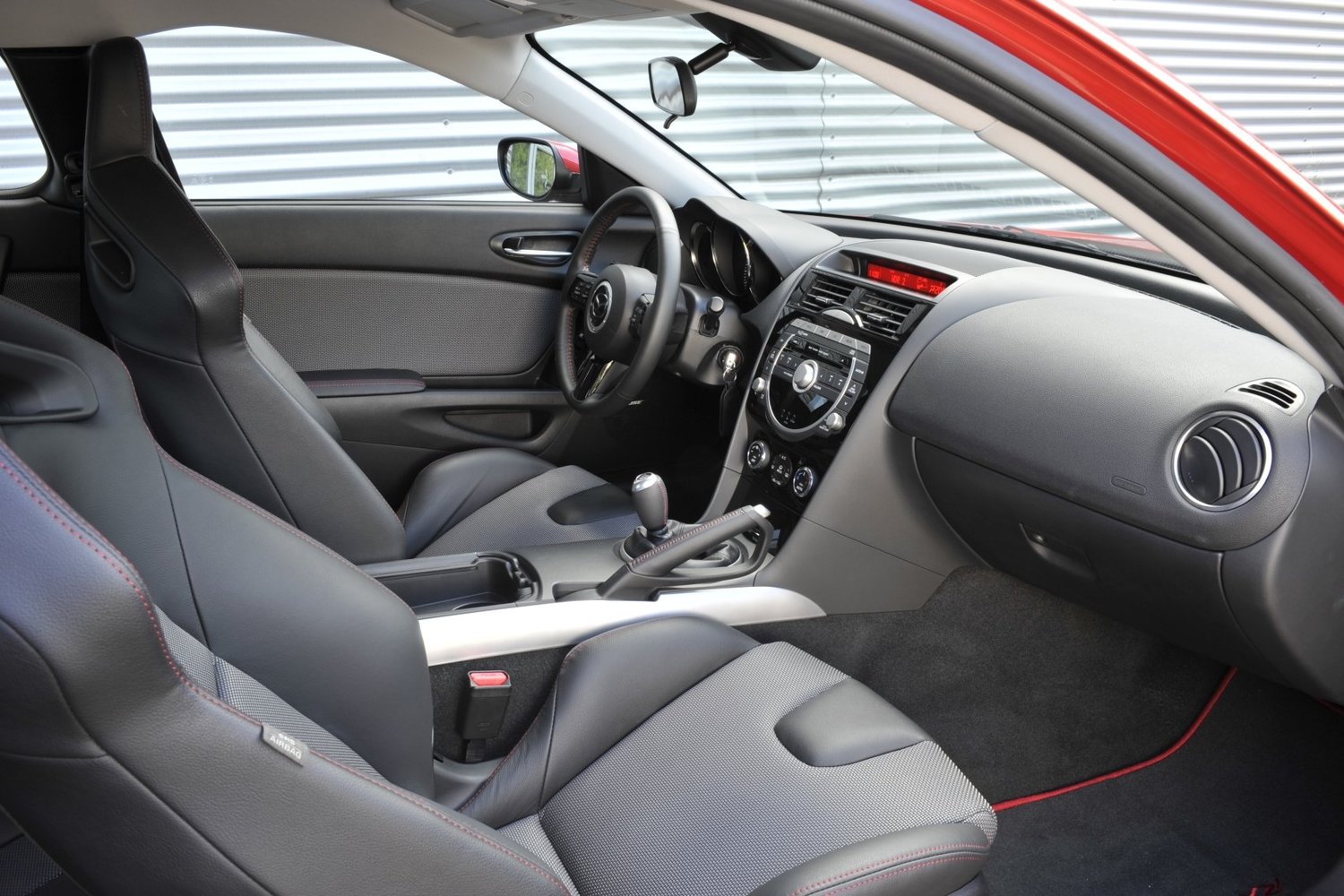 купе Mazda RX-8 2009 - 2011г выпуска модификация 1.3 AT (192 л.с.)
