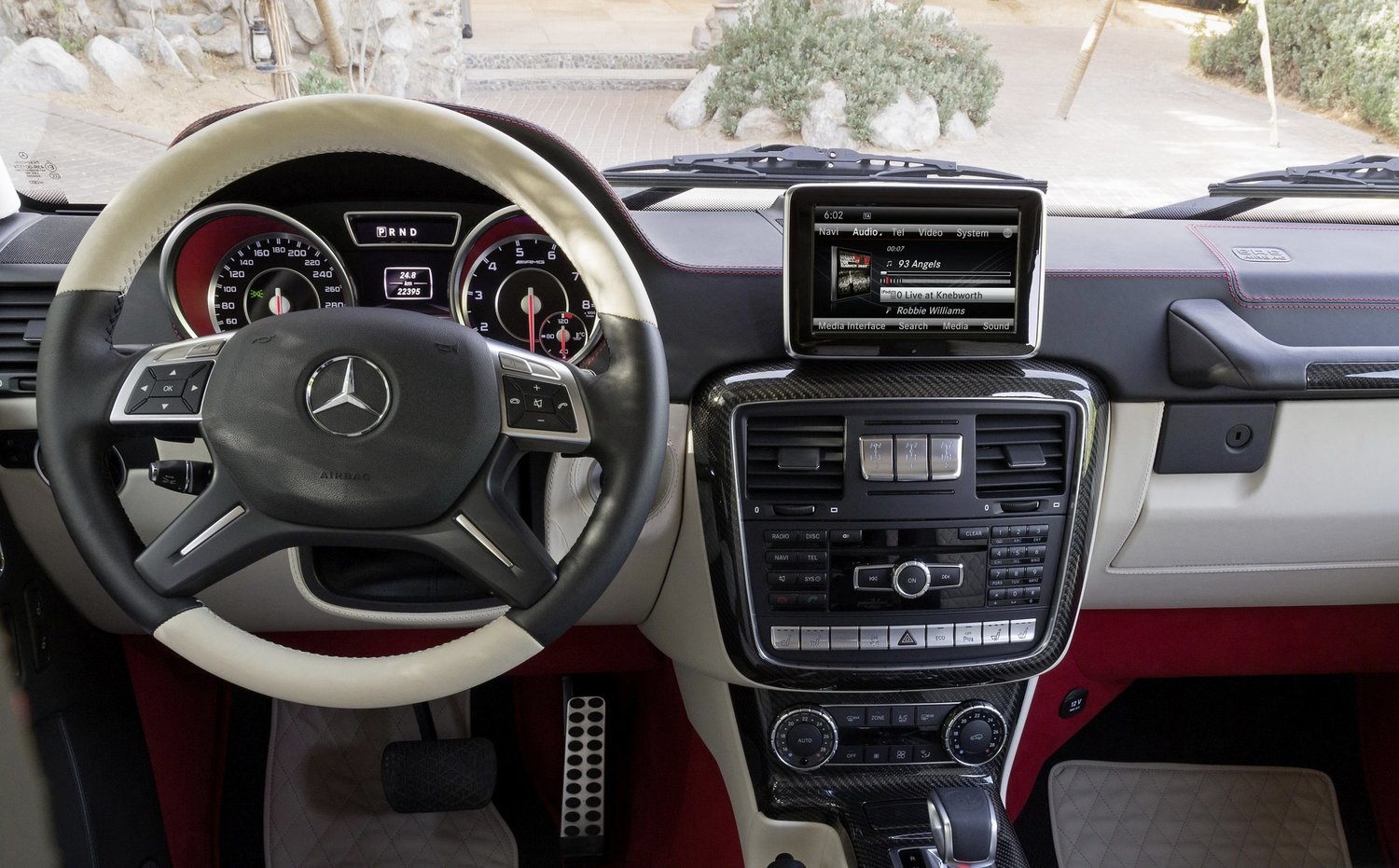 пикап Mercedes-Benz G-klasse AMG 6x6 2013 - 2016г выпуска модификация G63 AMG 6x6 5.5 AT (544 л.с.) 4×4